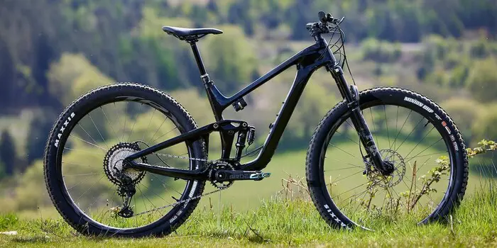  5 Best Giant Full Suspension Mountain Bike Review